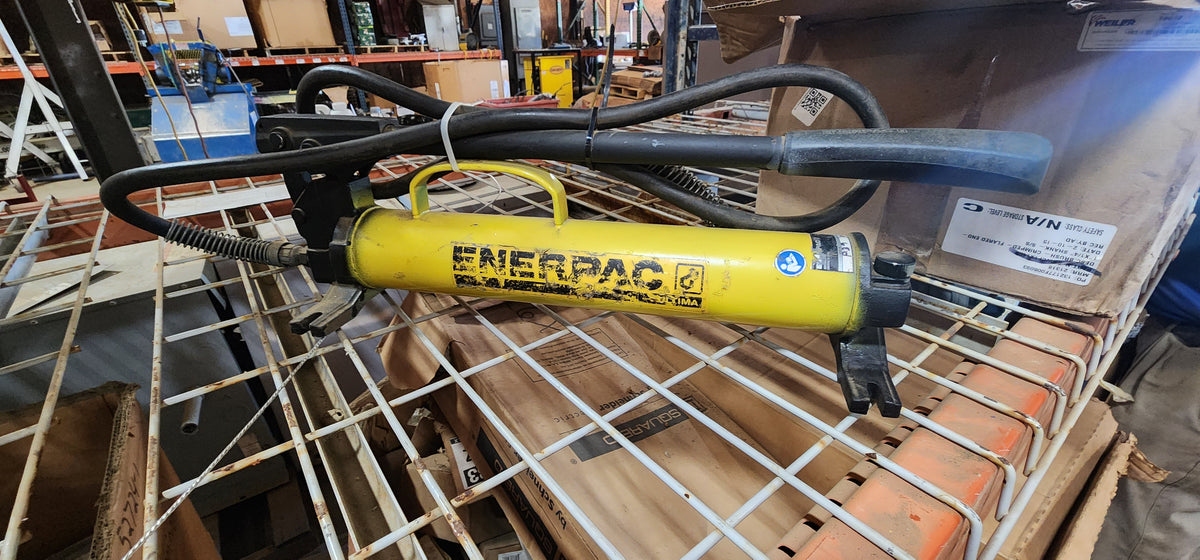 Enerpac P39, Single Speed, Hand Pump w/Hose Reconditioned