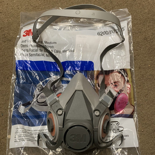 3M 6200/07025 Half Facepiece Reusable Respirator - New Surplus