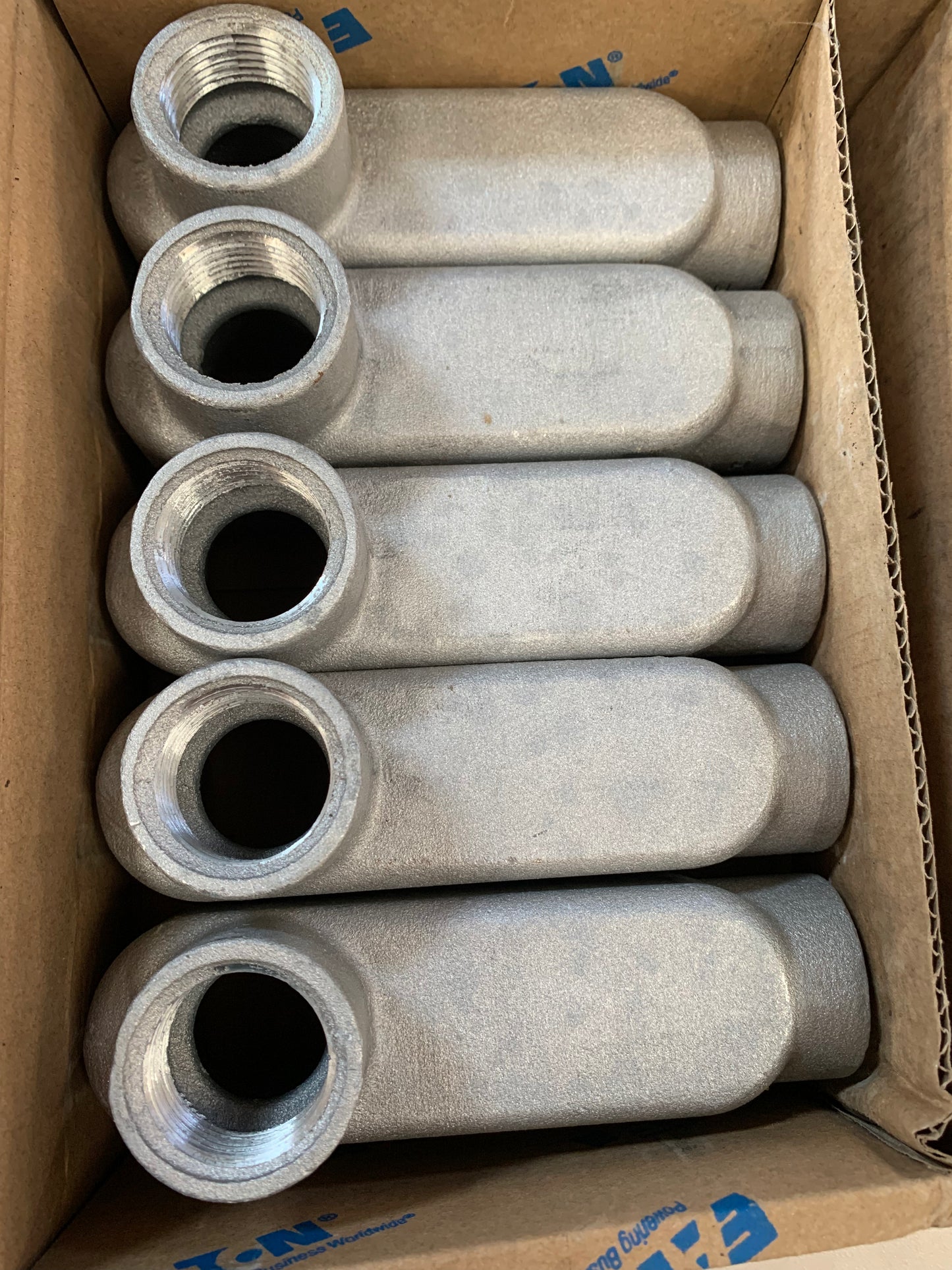 Eaton Crouse-Hinds LB39 series Condulet Mark 9 Conduit Outlet Body (Pack of 5) - New Surplus